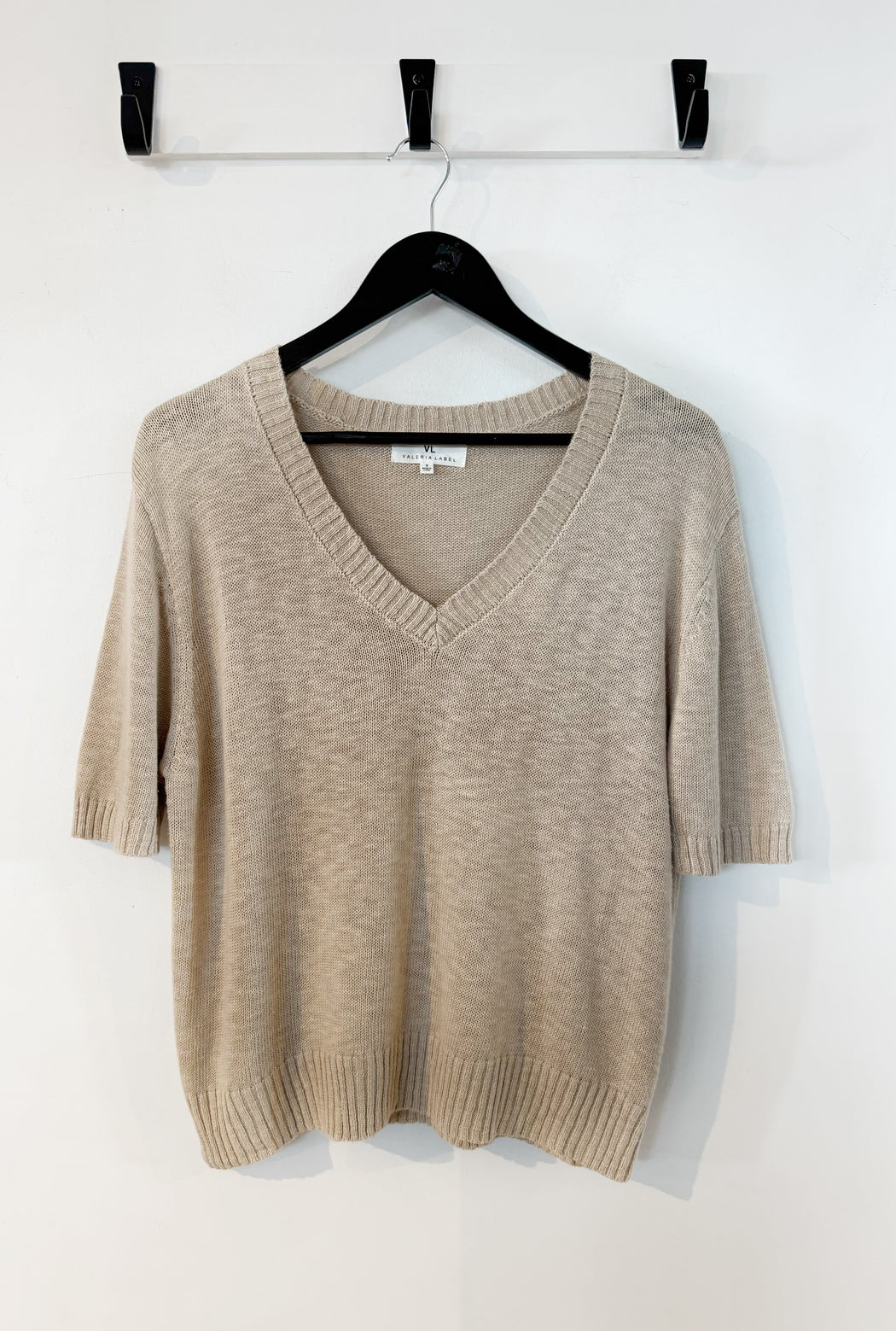 V-neck Knit - Beige
