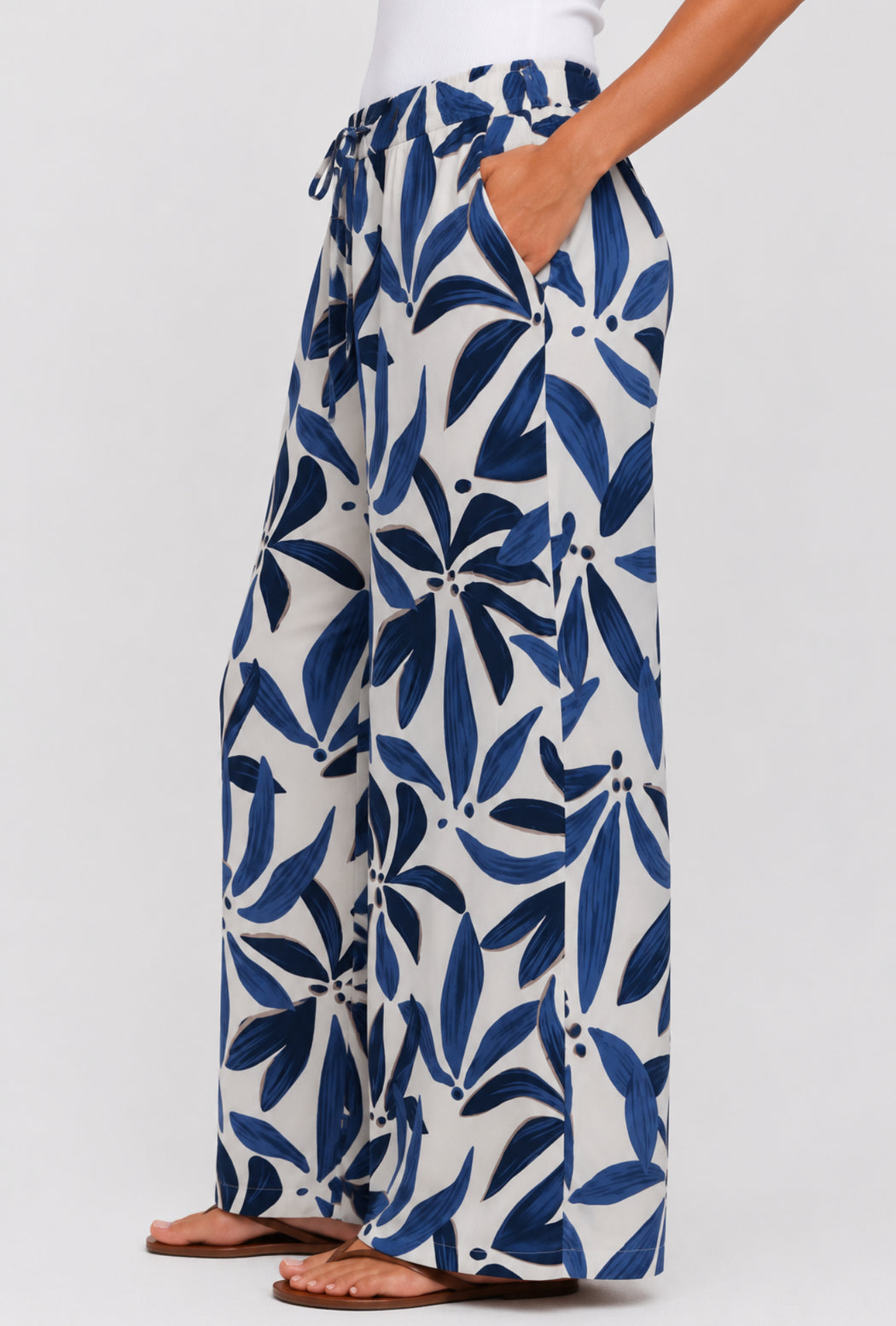 Straight leg Pants - Leaf print Blue