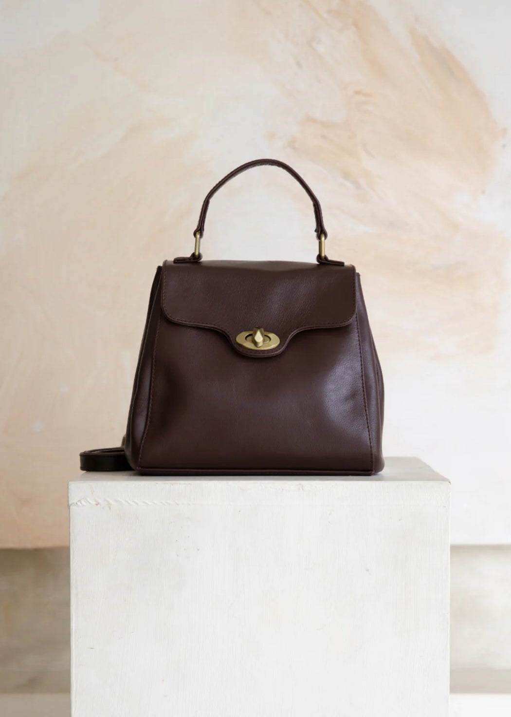 Hobo and Hatch Genuine Leather Verve Vintage Shoulder Bag - Cocoa