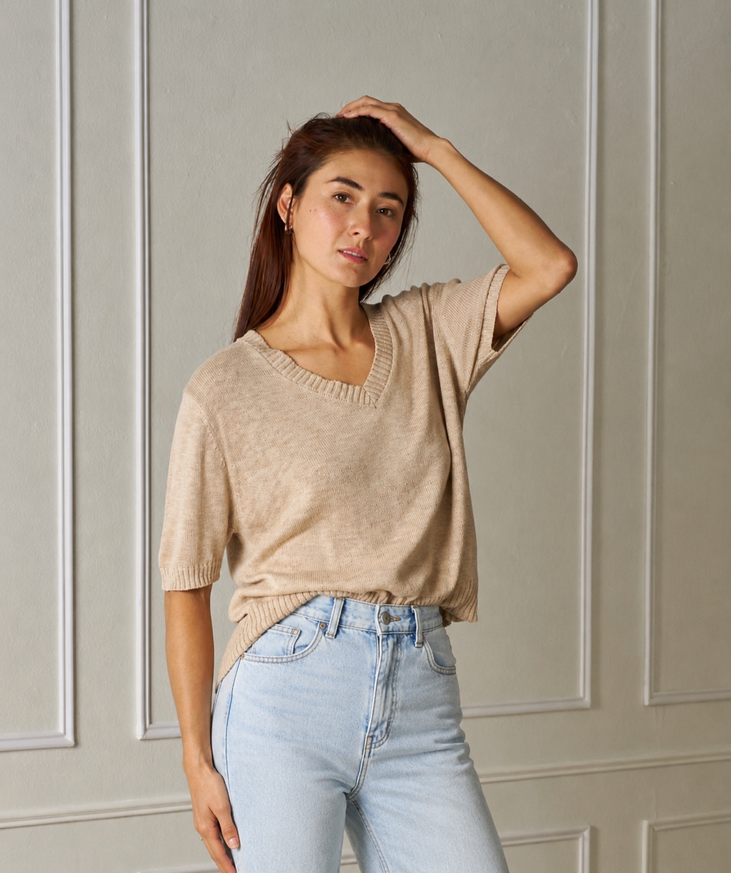 V-neck Knit - Beige
