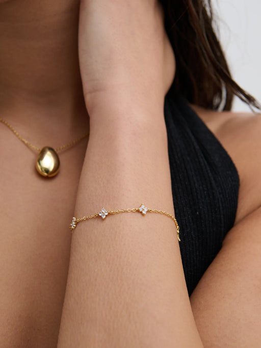 18k Plated Gold Clover Bracelet