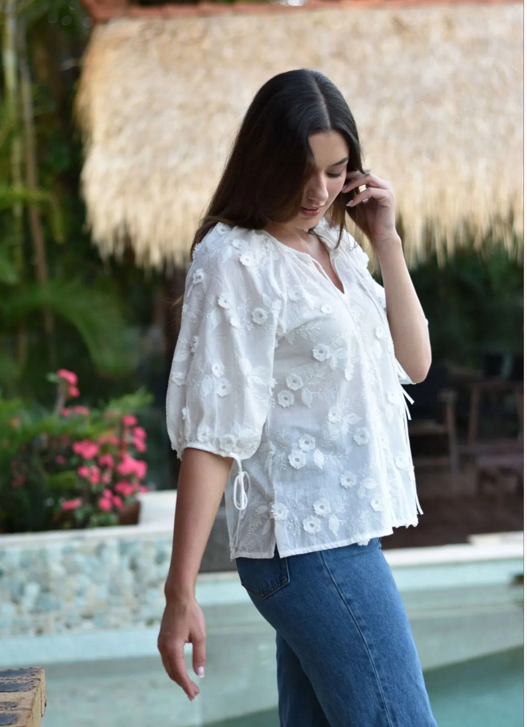 Embroidered floral Cotton blouse - White flowers