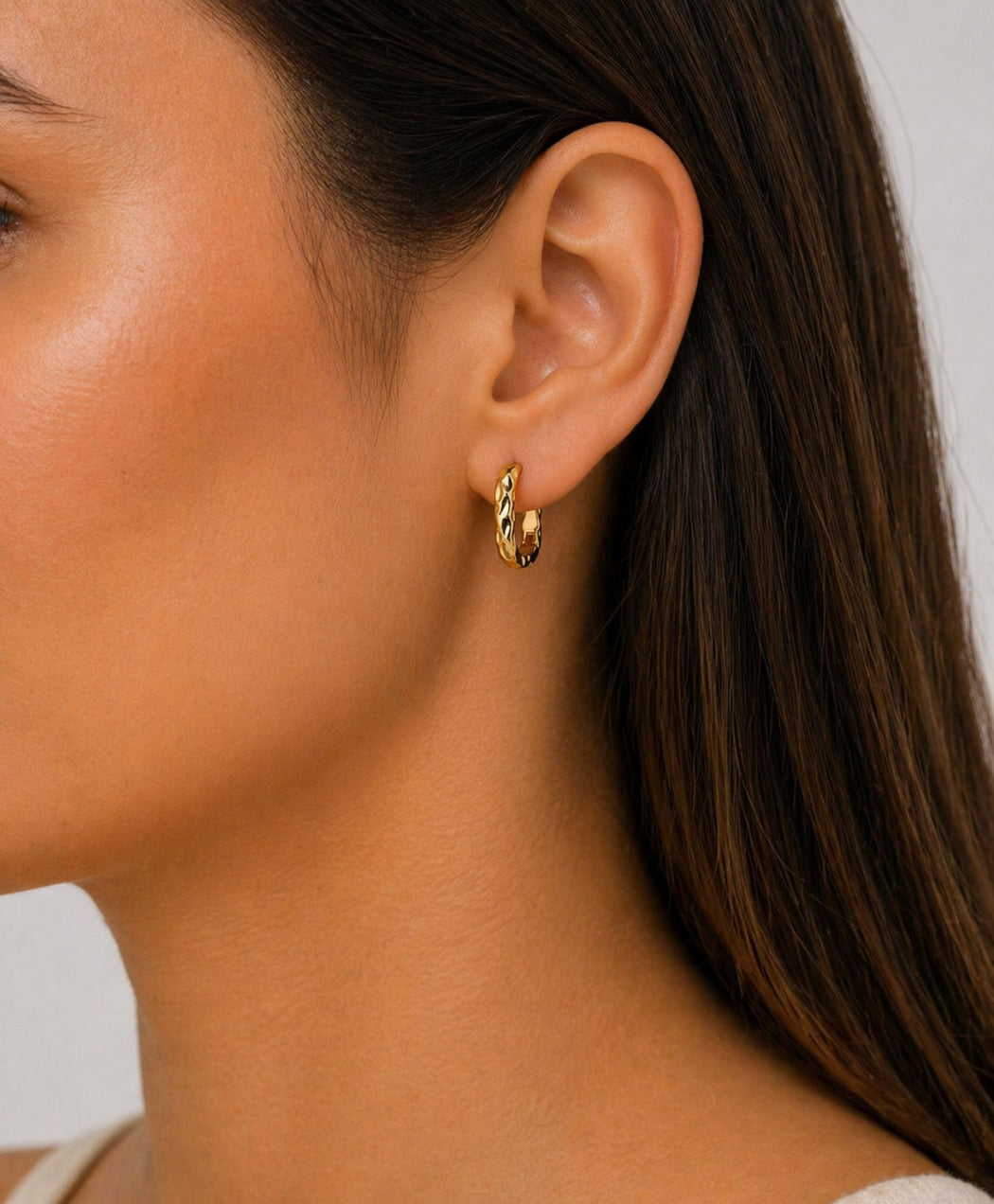 Denvi 18K Gold Plated Huggie Hoops - Dimple Hoop