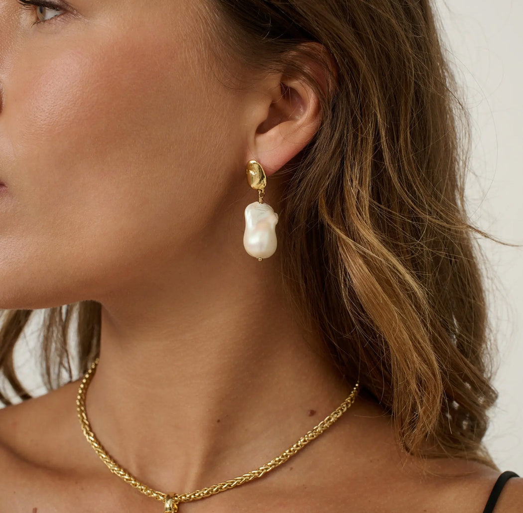 Natural organic pearl Gold Drop Studs