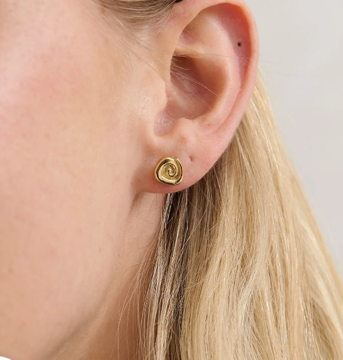 18K Gold Plated Swirl stud