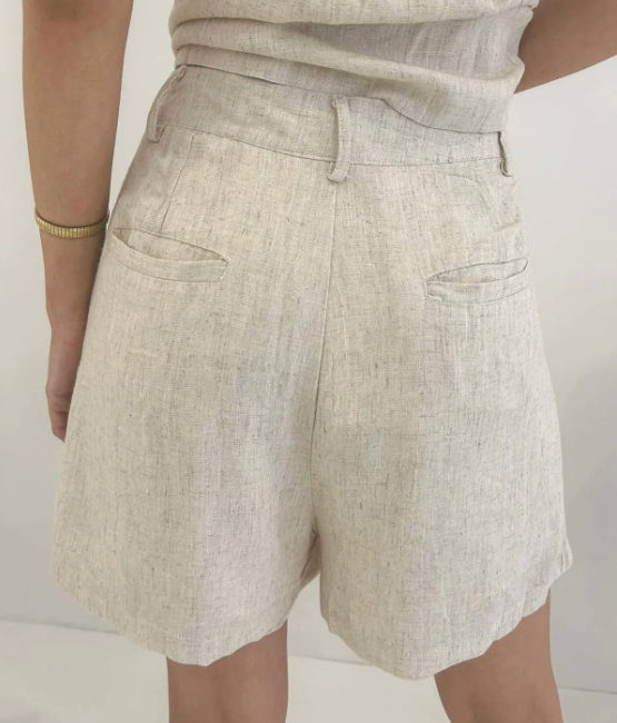 Linen Pleat Shorts - Natural