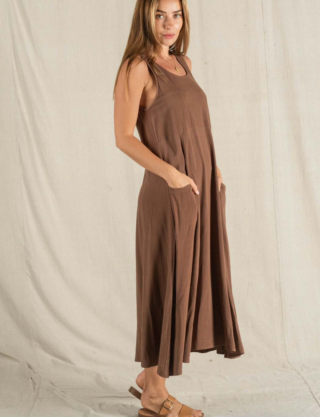 Relaxed Linen Weekend Dress  - Chocolate