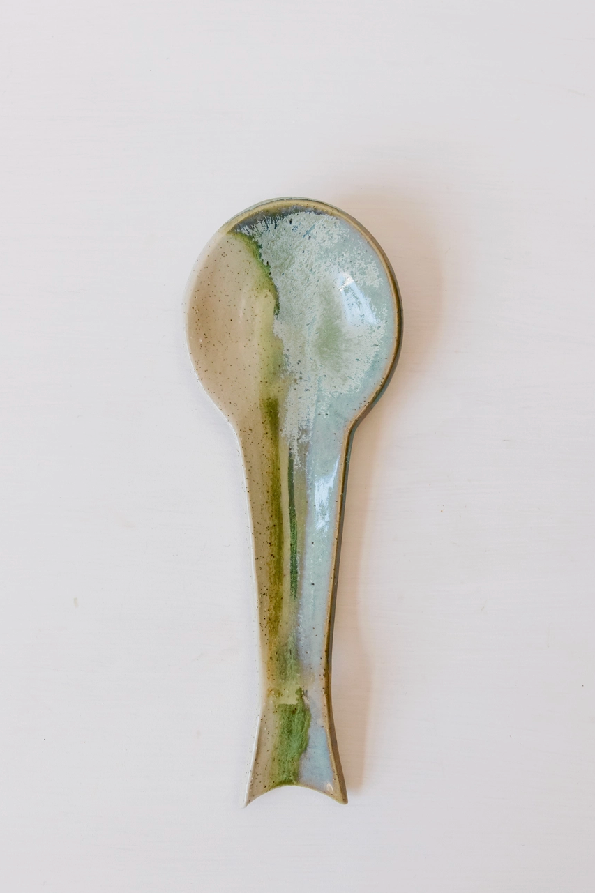 Woodfolk Natural Accessories - Ceramic Spoon holder - Eucalyptus
