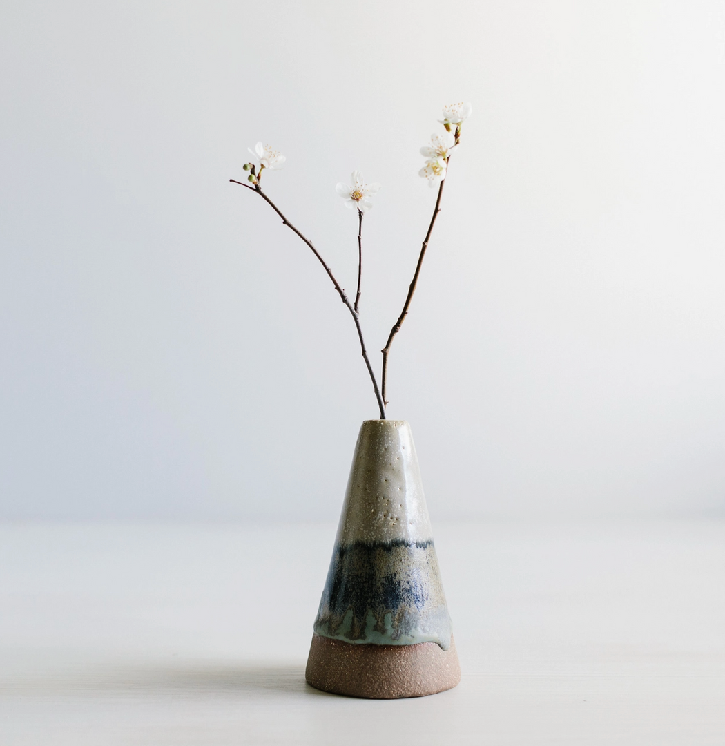Woodfolk Natural Accessories - Mountain Vase - Blue