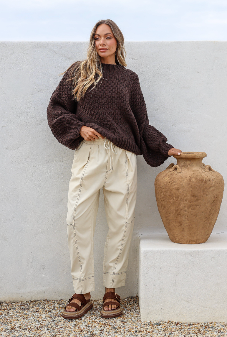 Barrel leg Weekend Pants