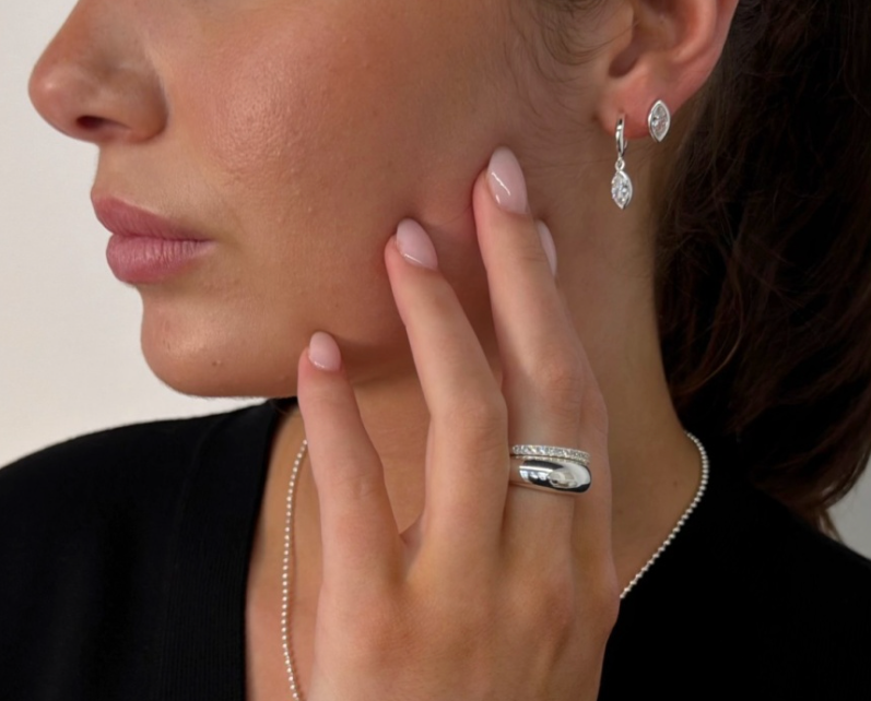 Zafino 18K Gold Plated Eden Huggie